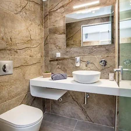 Azzurro Deluxe 公寓 利迈纳里亚