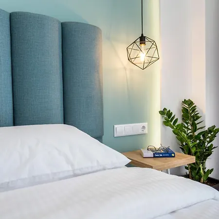 Azzurro Deluxe 公寓 *